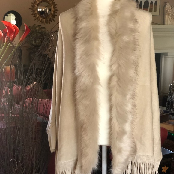 Luxe Cashmere Faux Fur Cardigan Coat - Picture 5 of 7